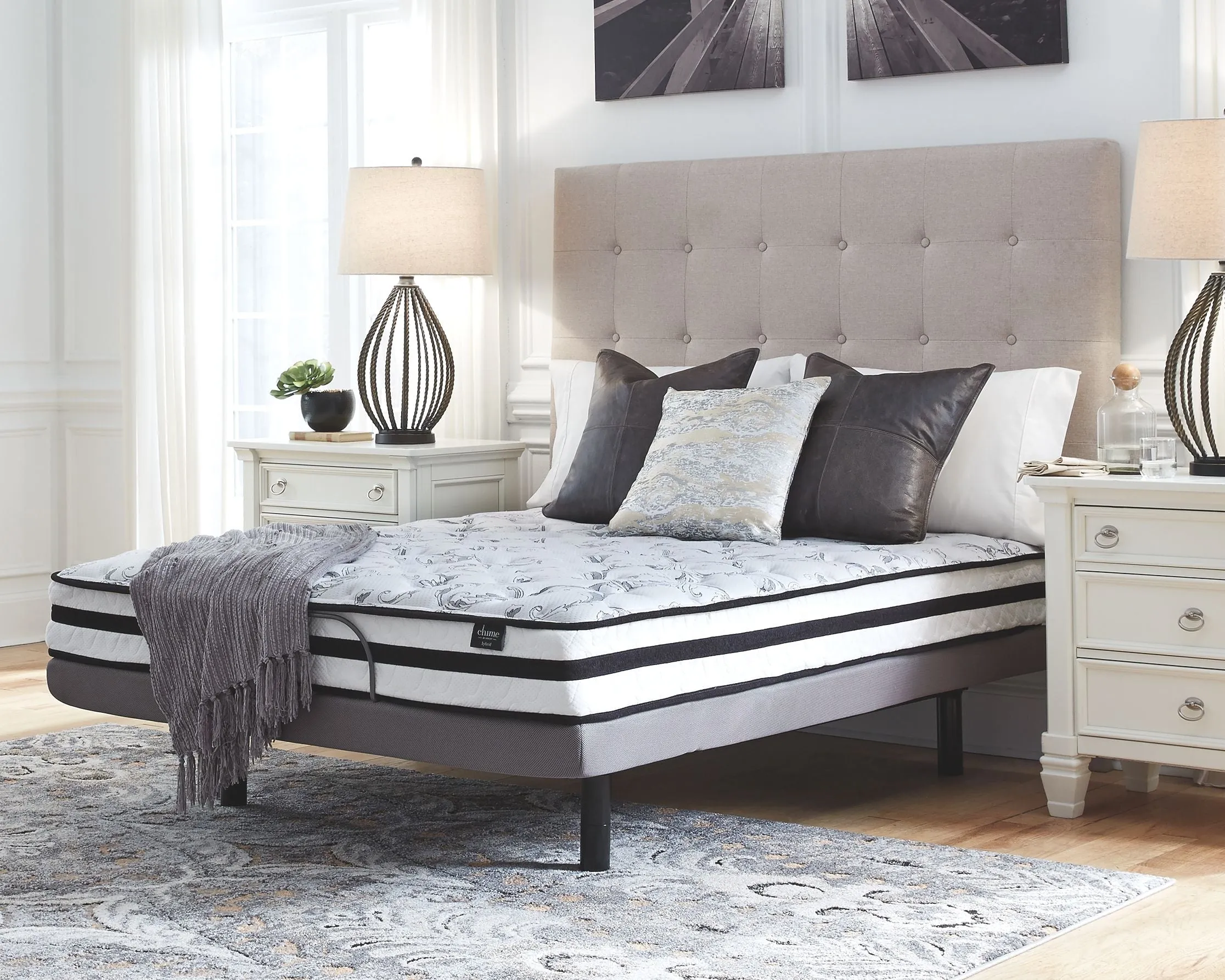 8 Inch Chime Innerspring - White - Twin Mattress