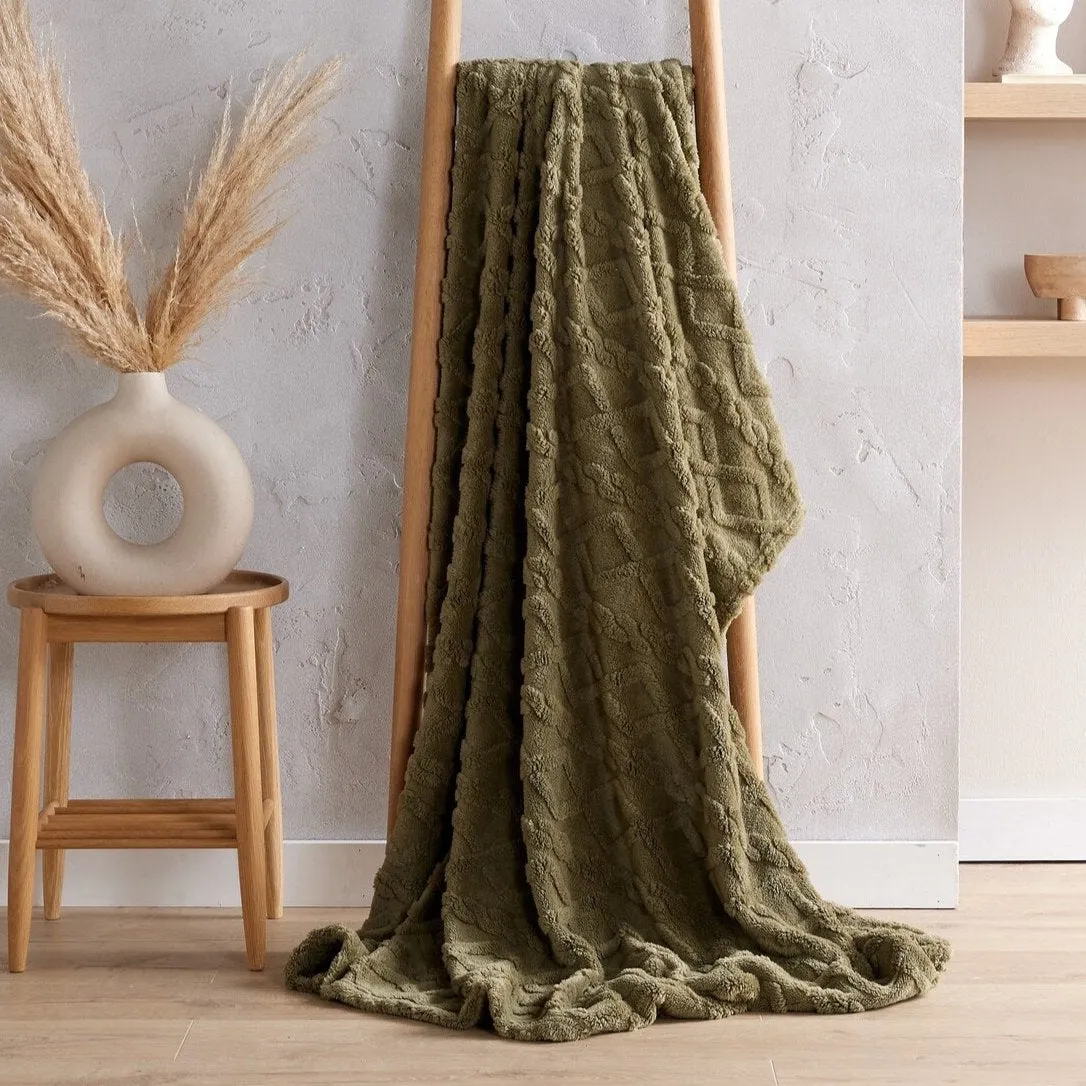 Cable Knit Jaquard Throw - Olive