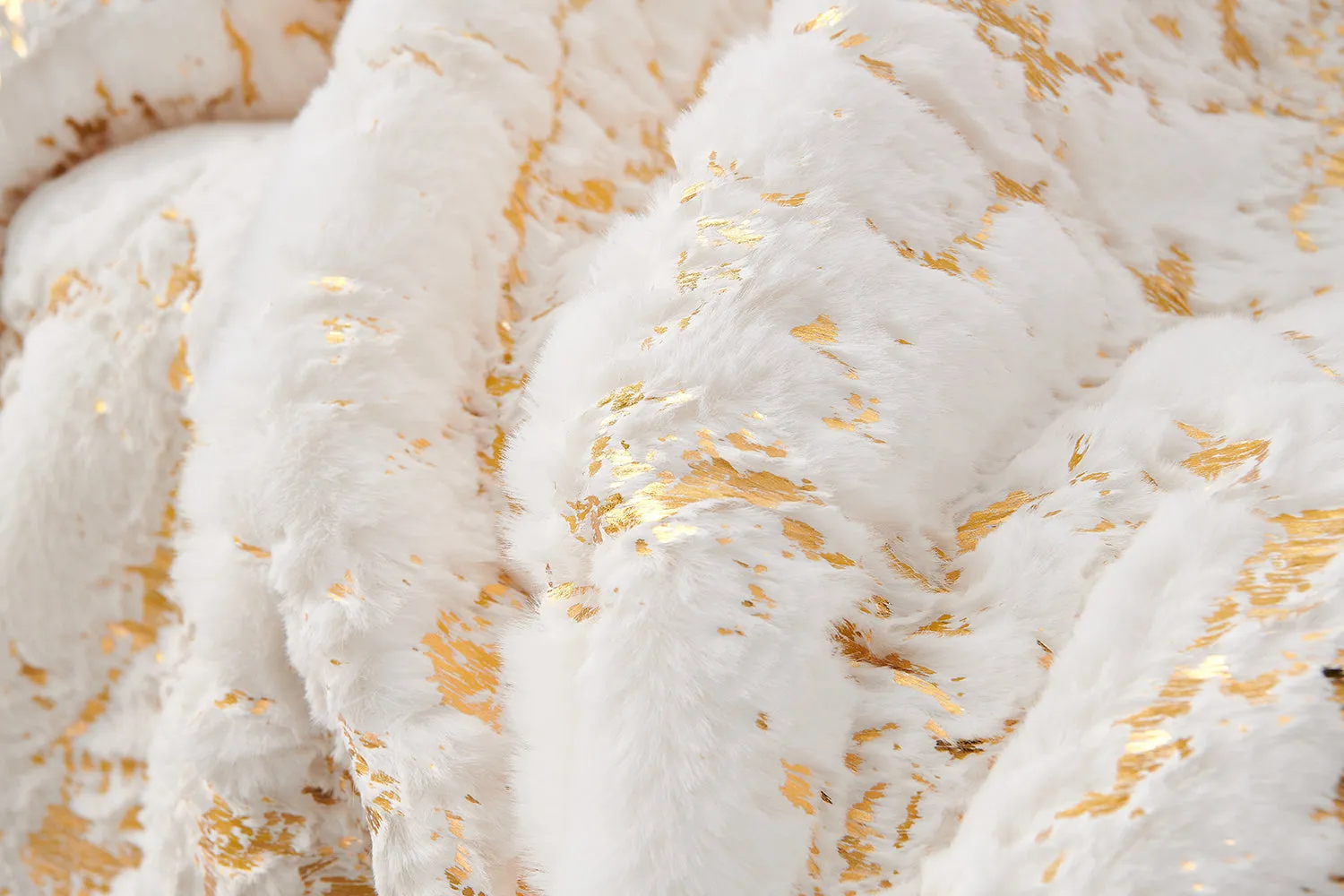 Cassilda Luxury Chinchilla-like Faux Fur White and Gold Throw Blanket