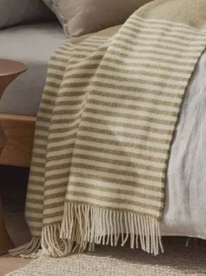 Catlins Throw in Pea