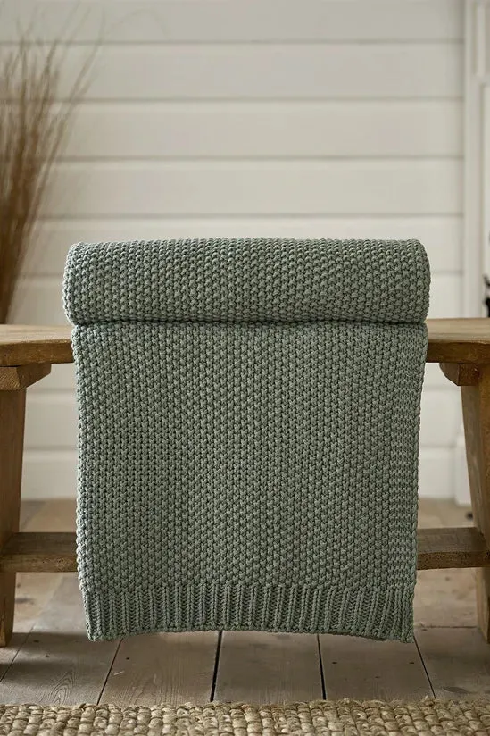 Deyongs 160cm Green Knarsborough Throw