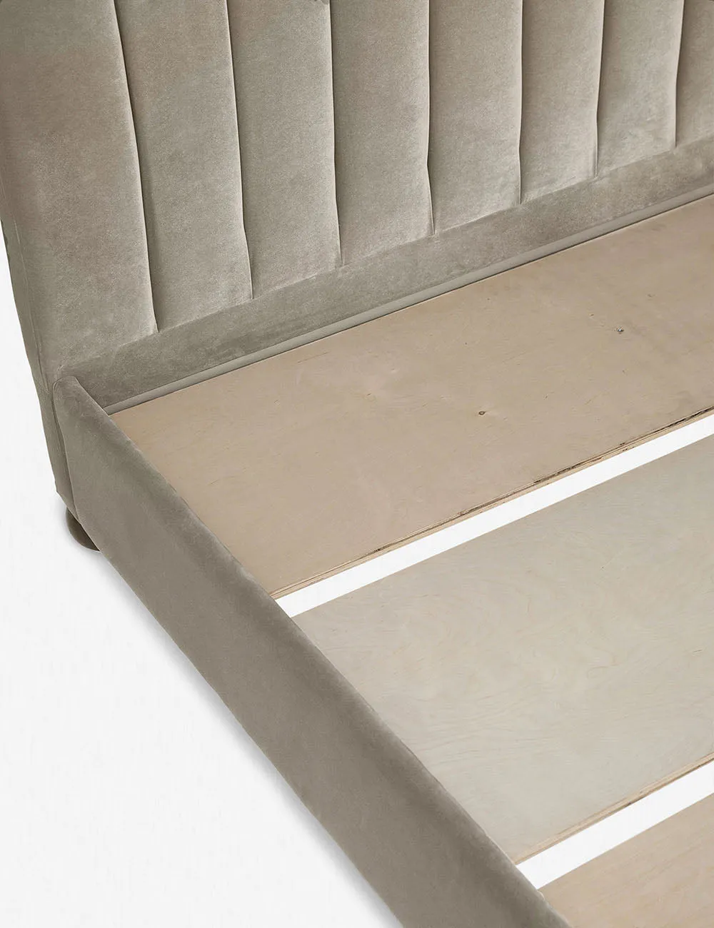 Evelyn Platform Bed