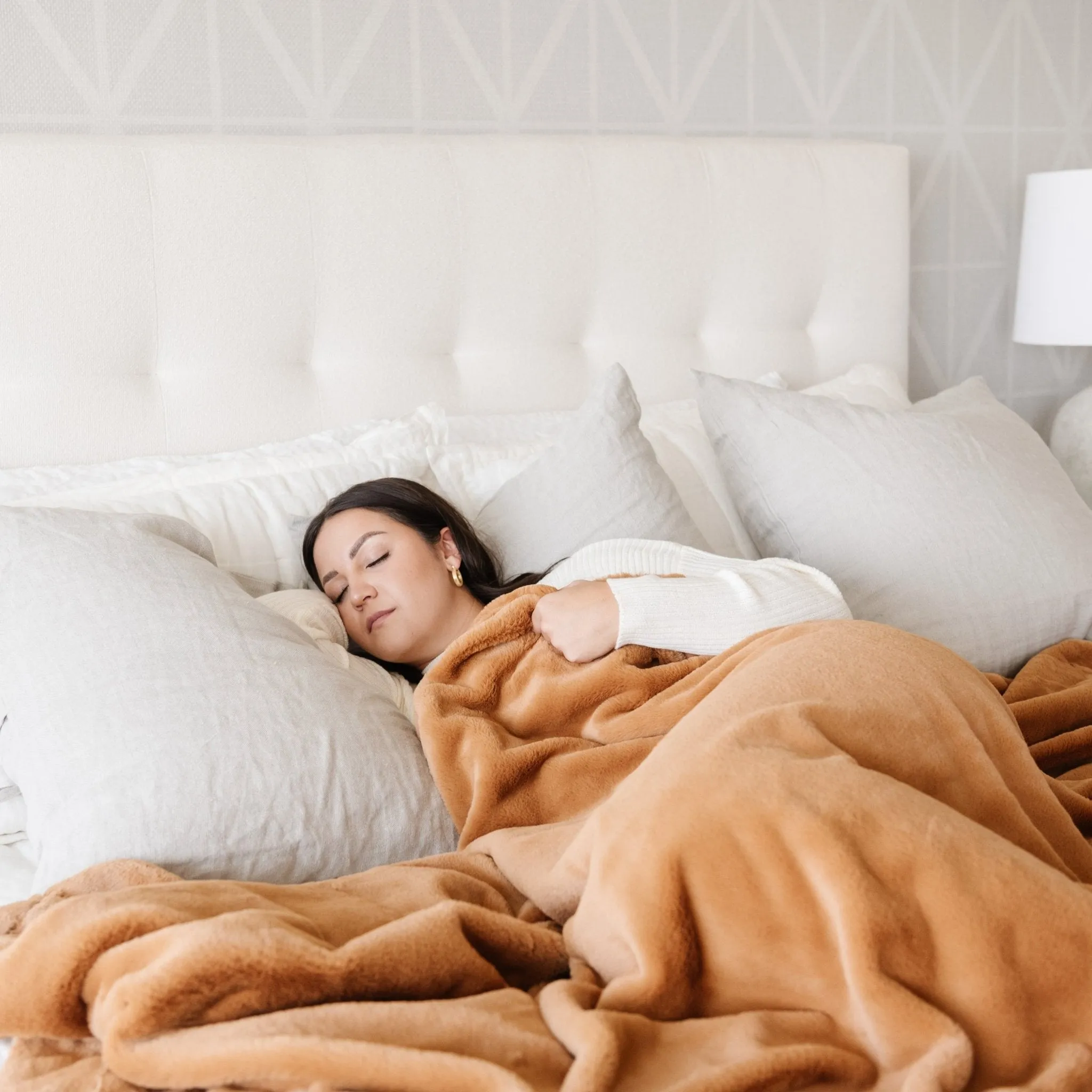 FAUX FUR KING BLANKETS
