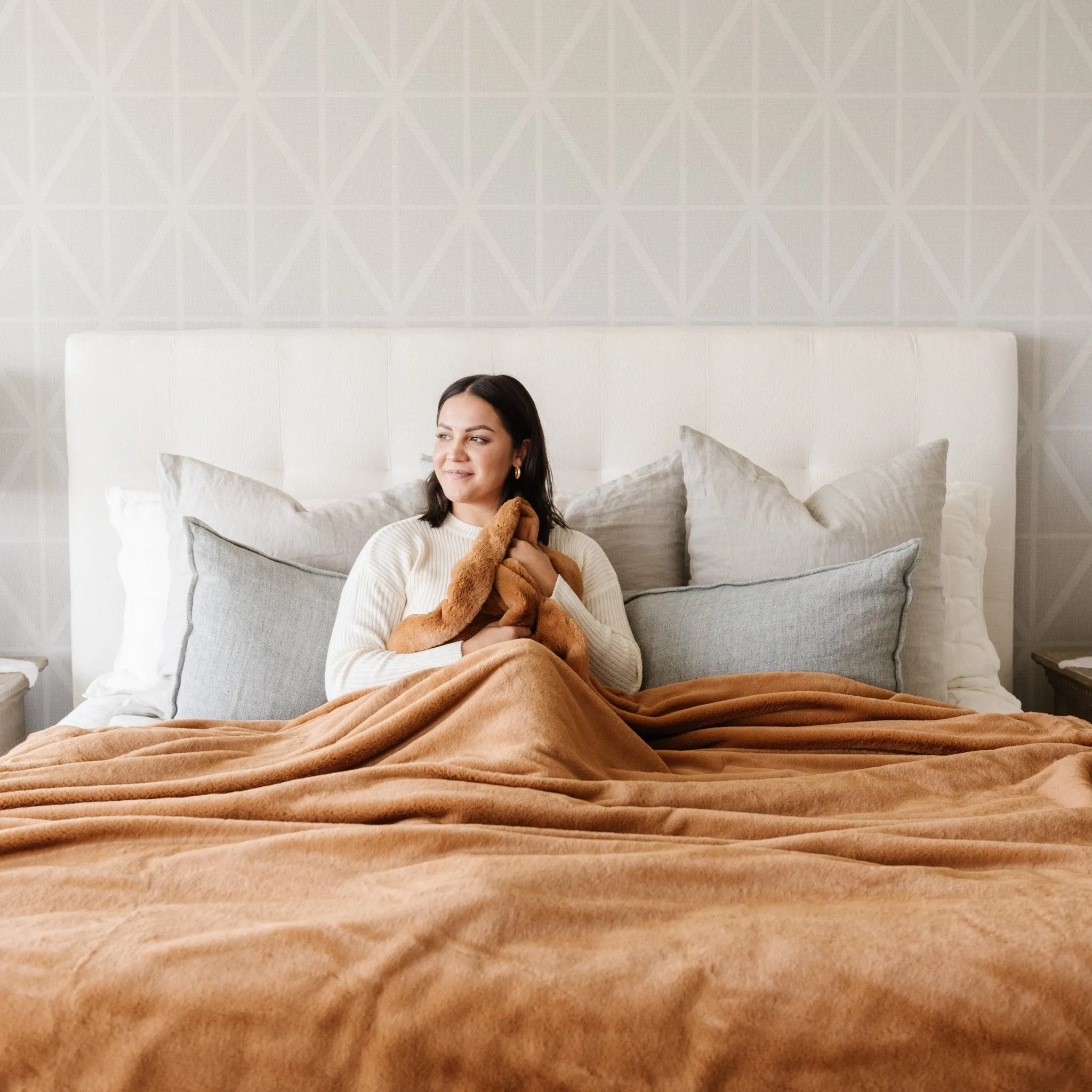 FAUX FUR KING BLANKETS