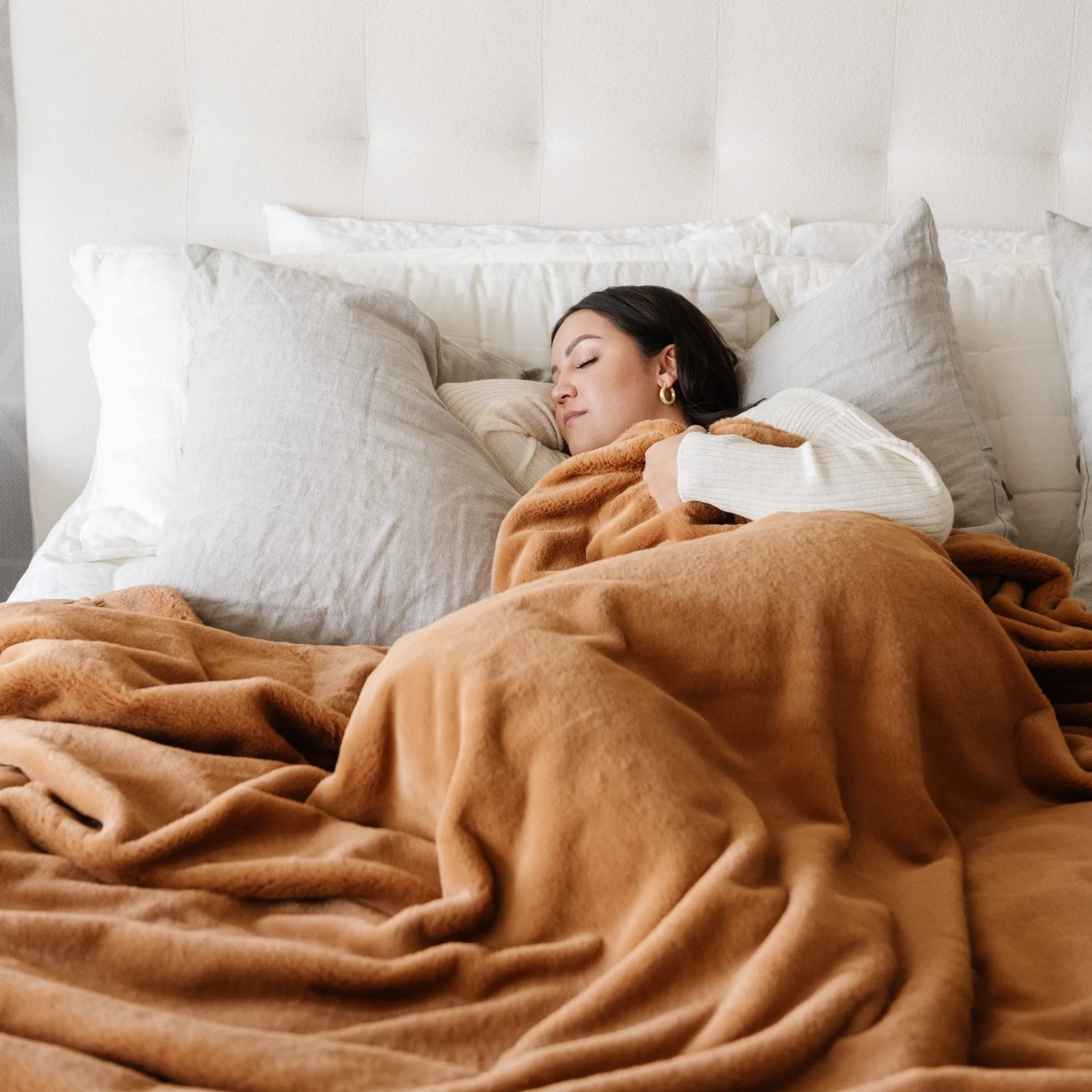FAUX FUR KING BLANKETS
