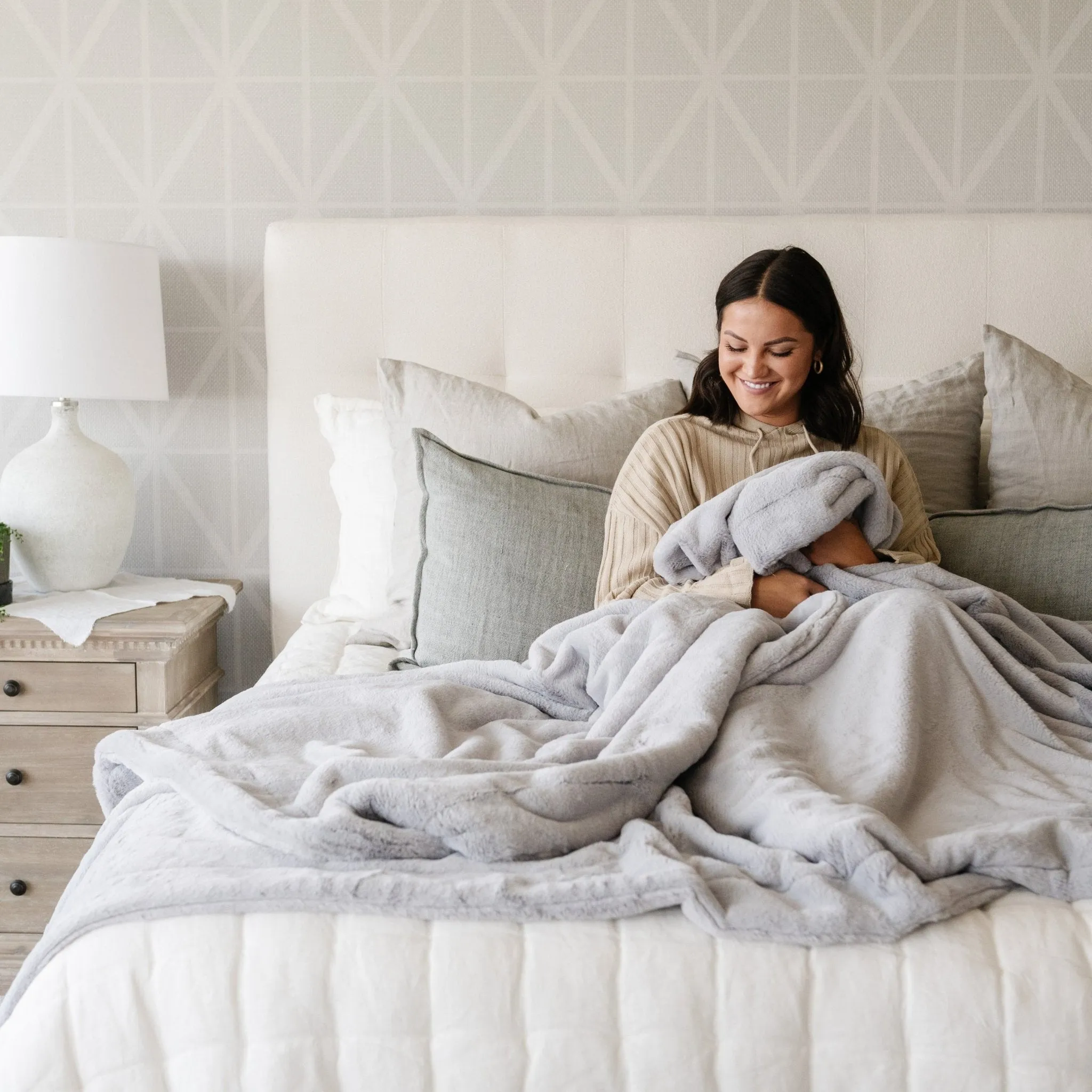 FAUX FUR KING BLANKETS