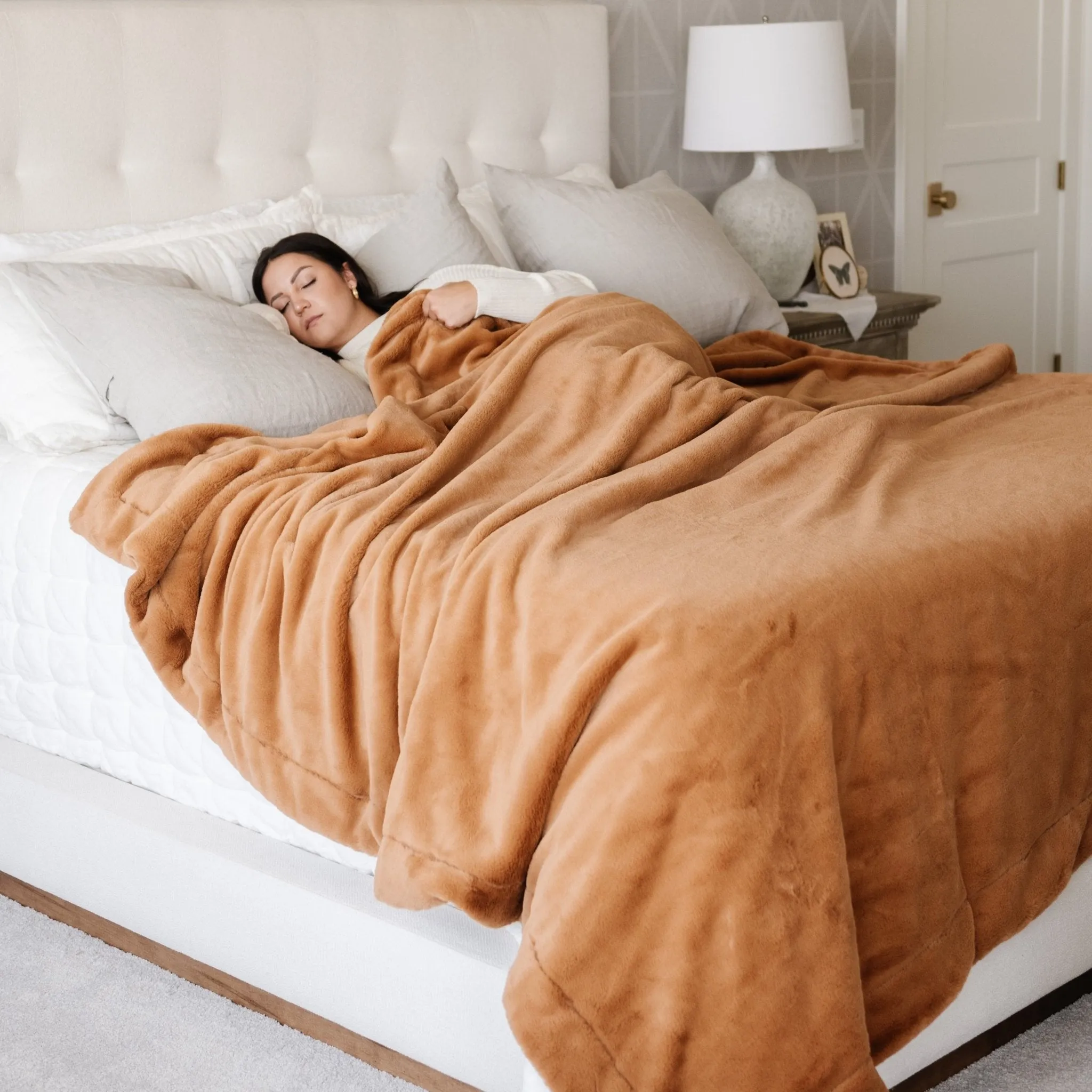 FAUX FUR KING BLANKETS