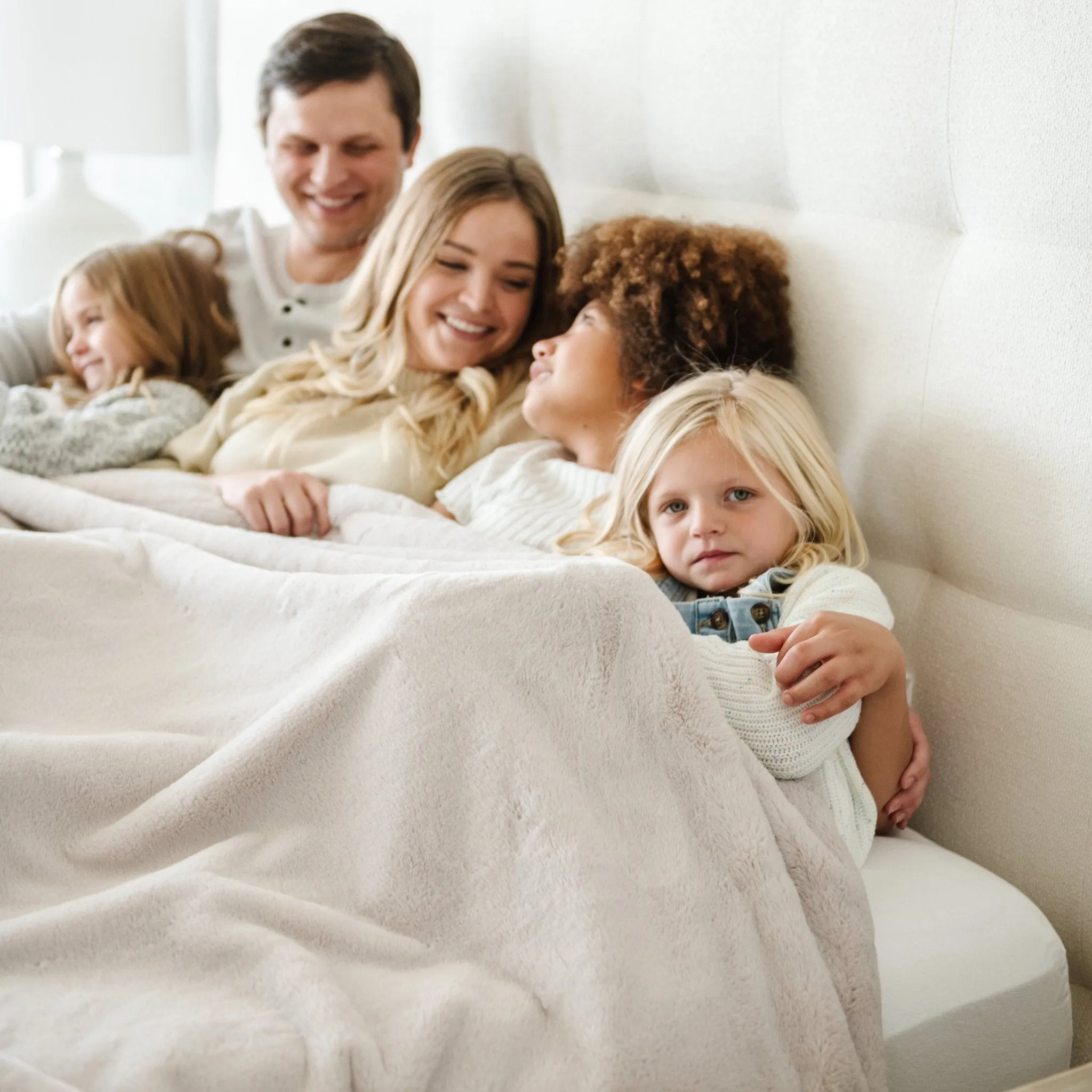 FAUX FUR KING BLANKETS
