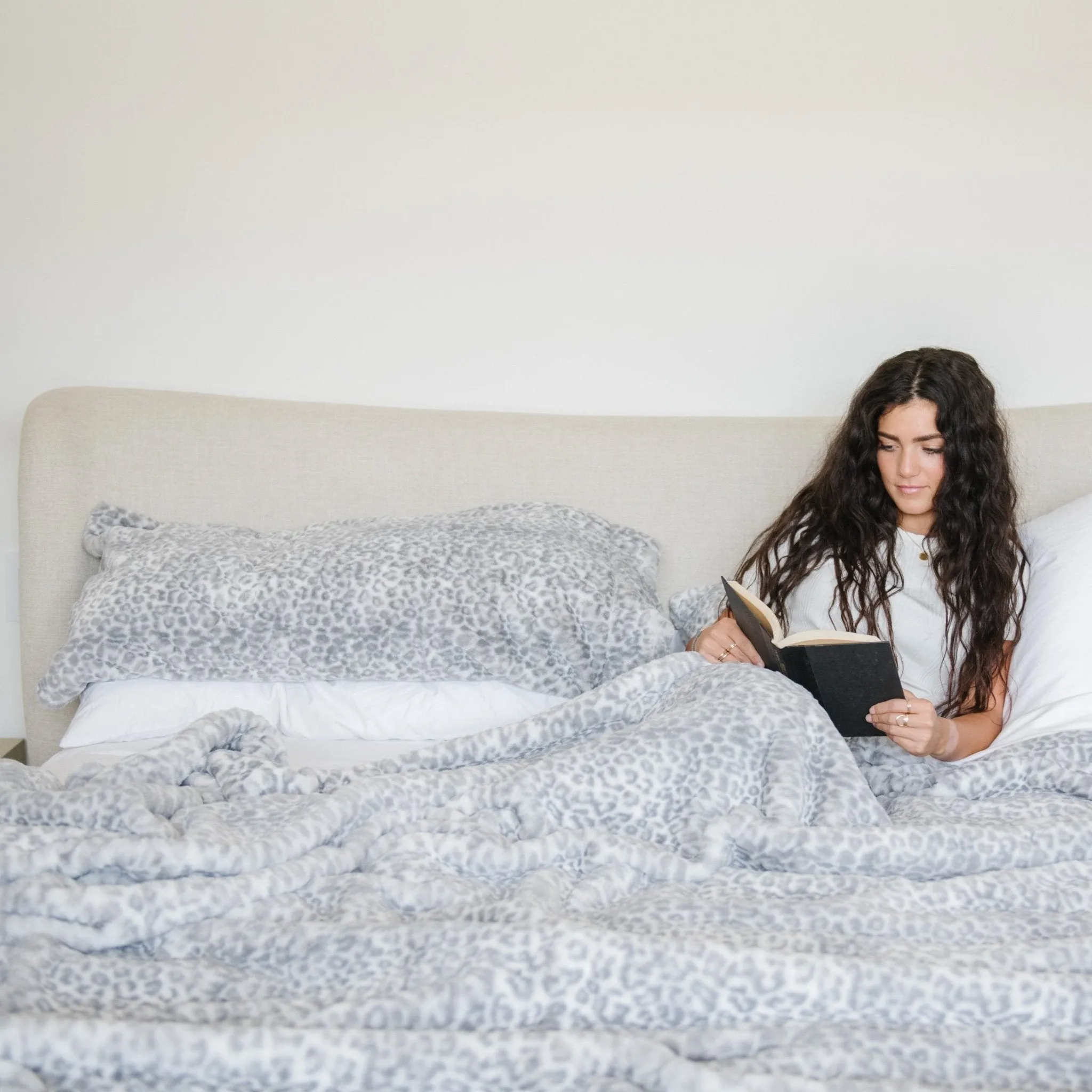 FAUX FUR KING BLANKETS