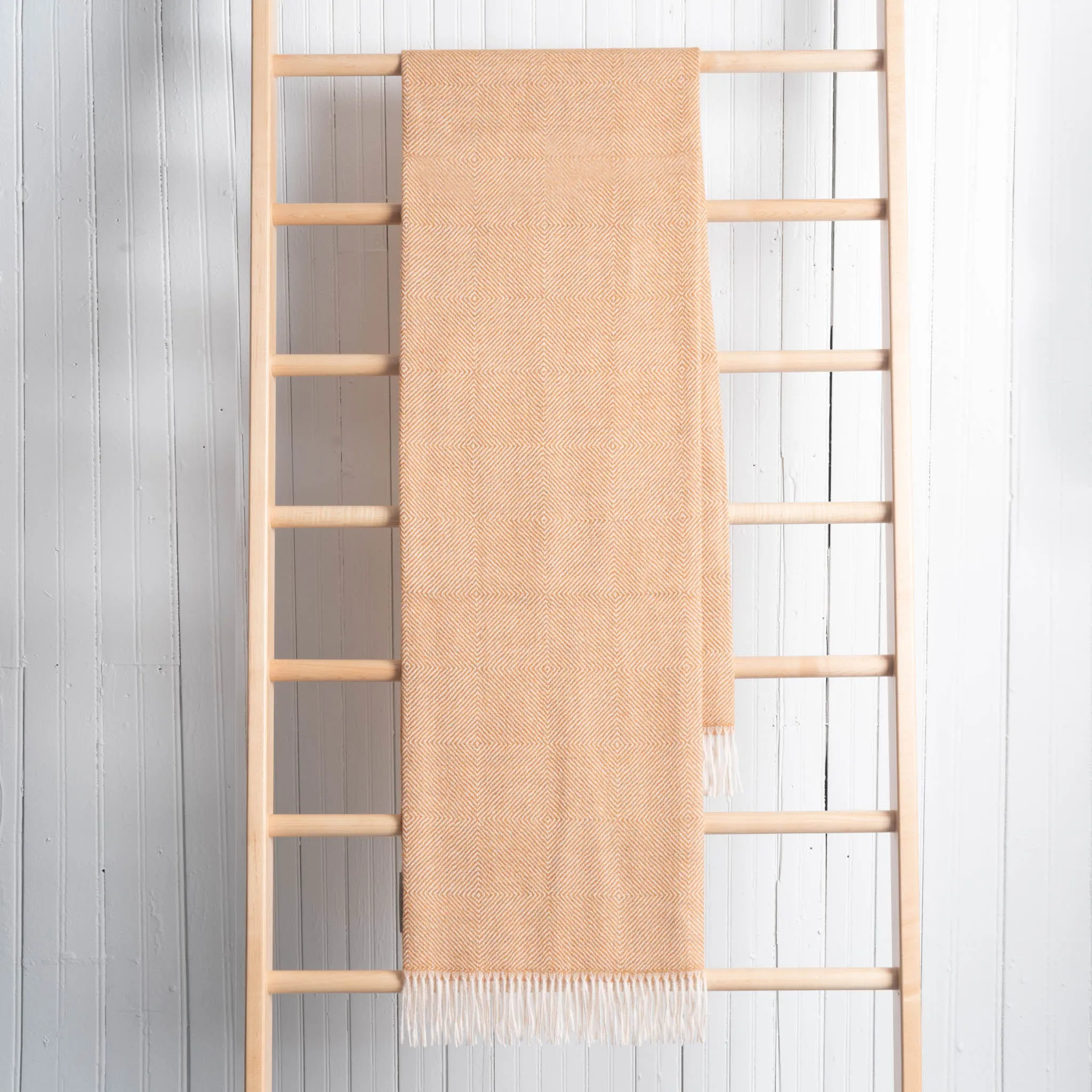 Fluff Diamond Pattern Baby Alpaca Throw Blanket