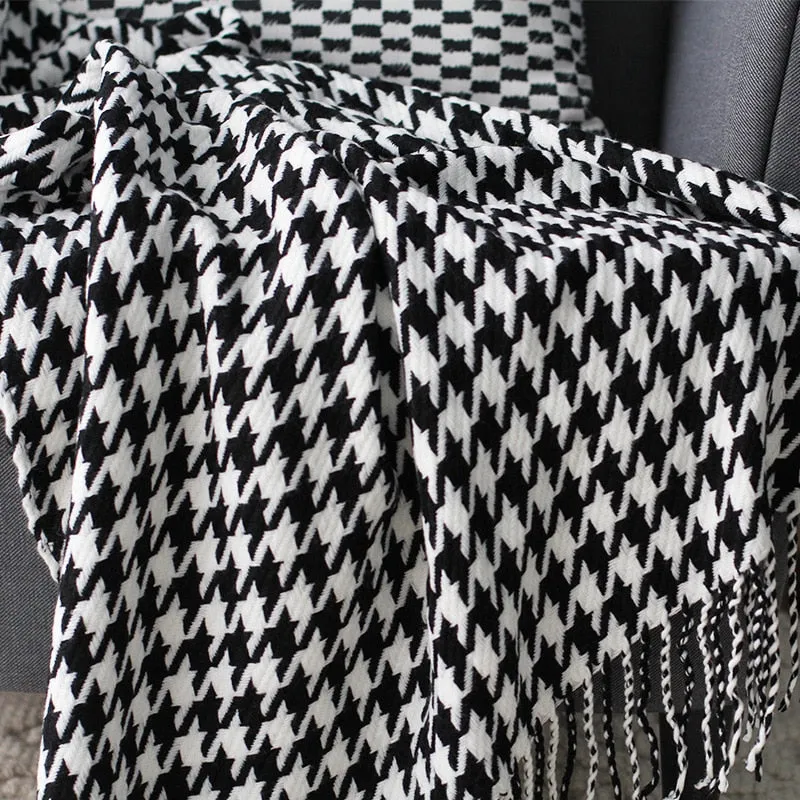Francis Houndstooth Blanket Throw