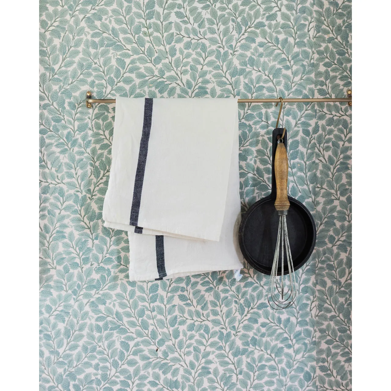 Frog Linen Towel Bar