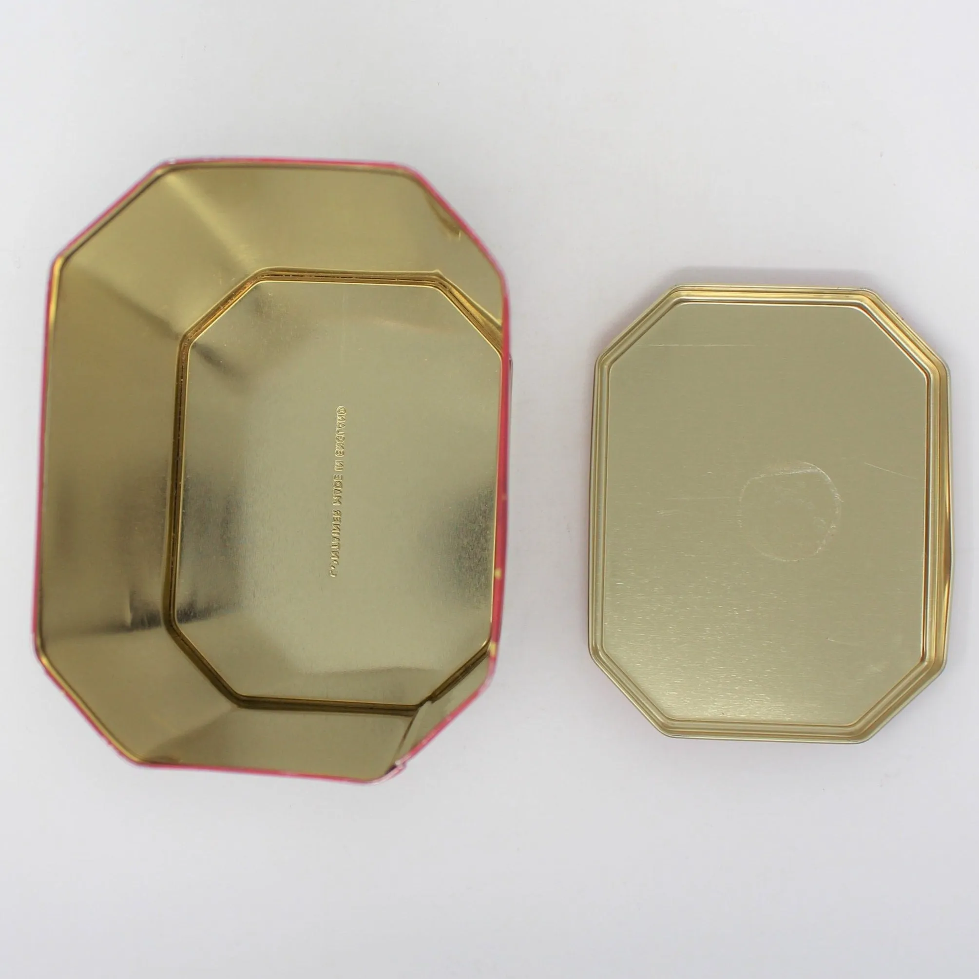 Gift Tin / Cookie Tin, Roses are Forever Heart Tin, England Vintage