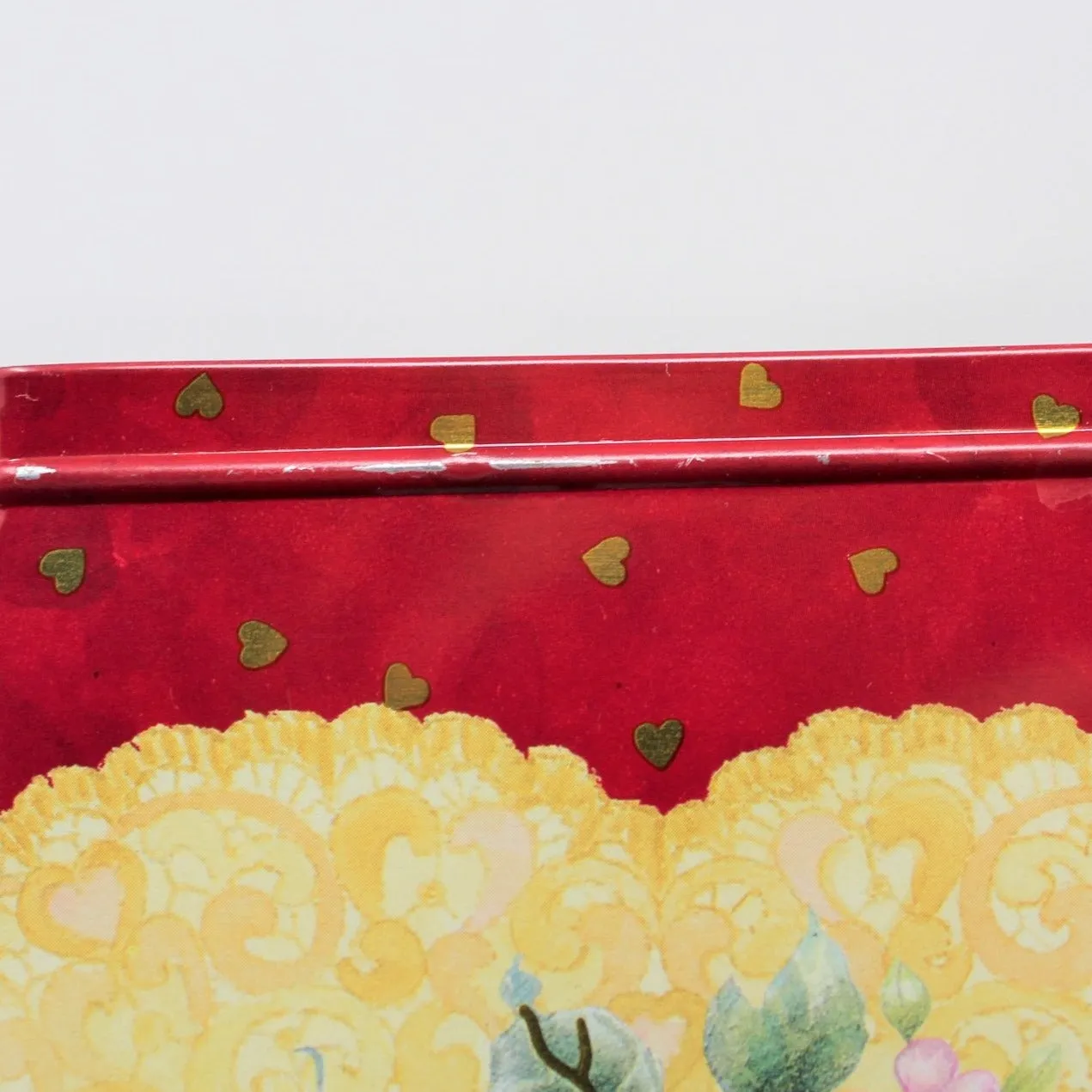 Gift Tin / Cookie Tin, Roses are Forever Heart Tin, England Vintage