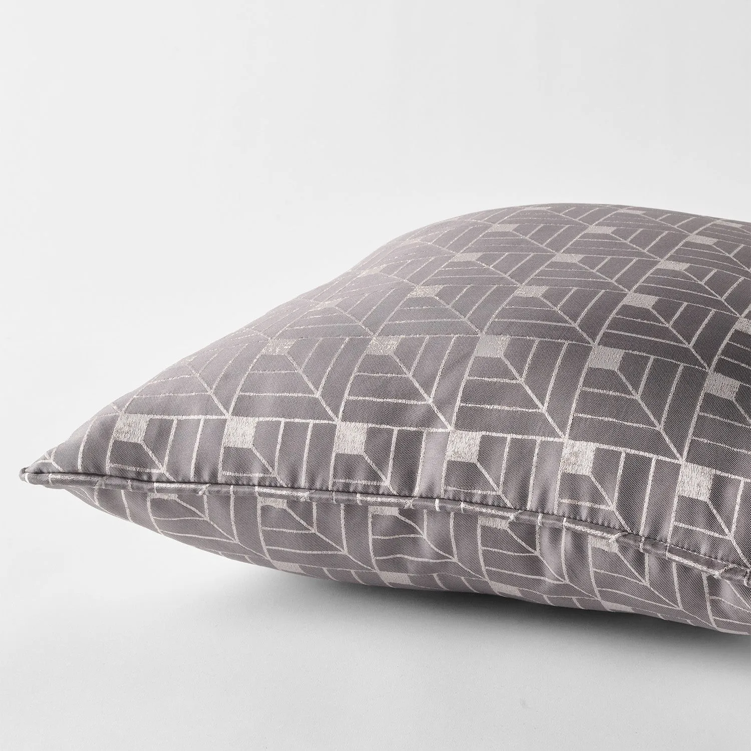 greg natale | ponti cushion | black & white