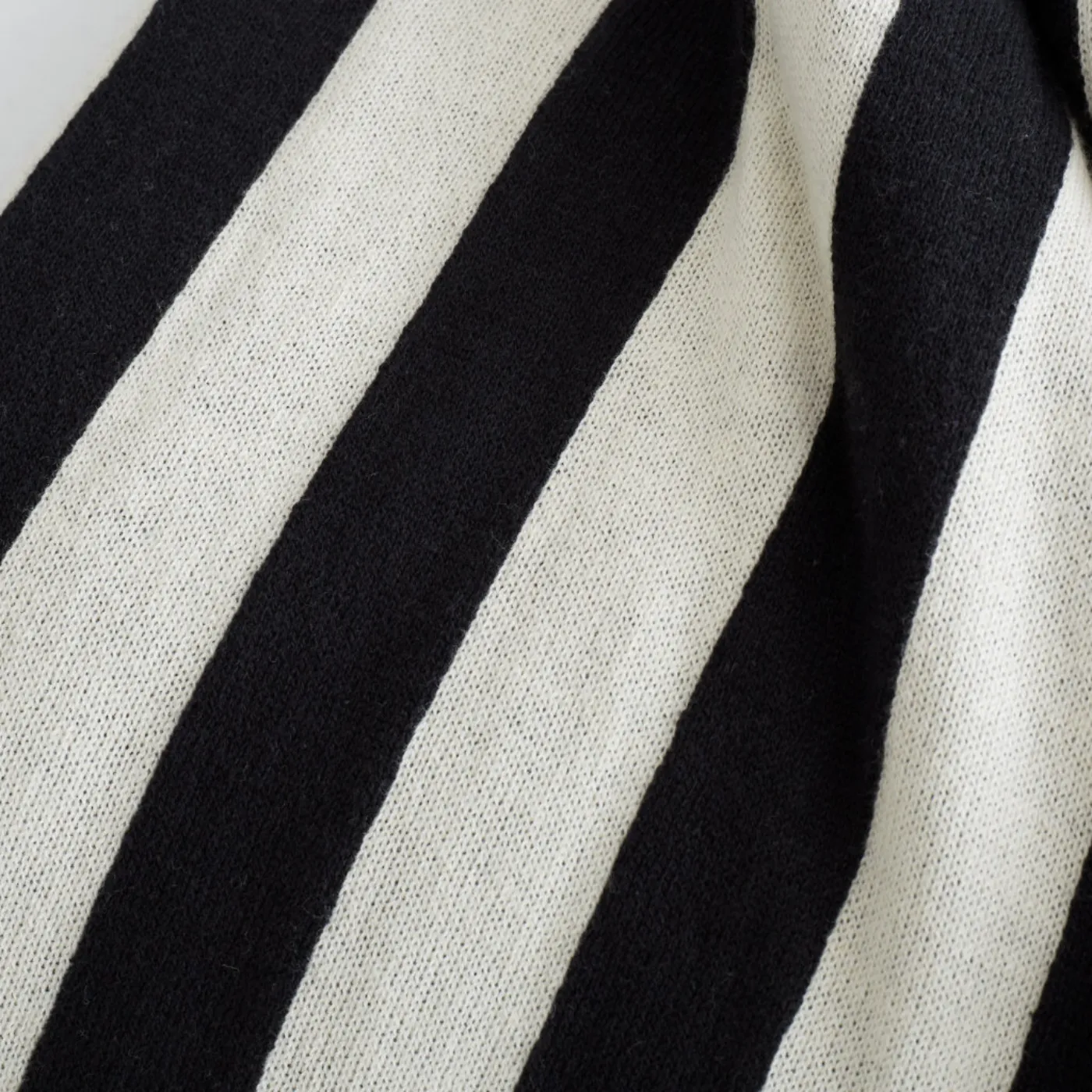 Knitted Striped Throw | 150cm x 180cm