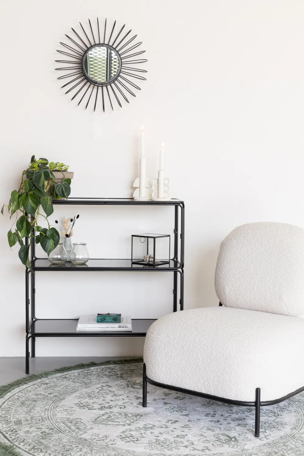 Modern Minimalist Shelf | DF Liah