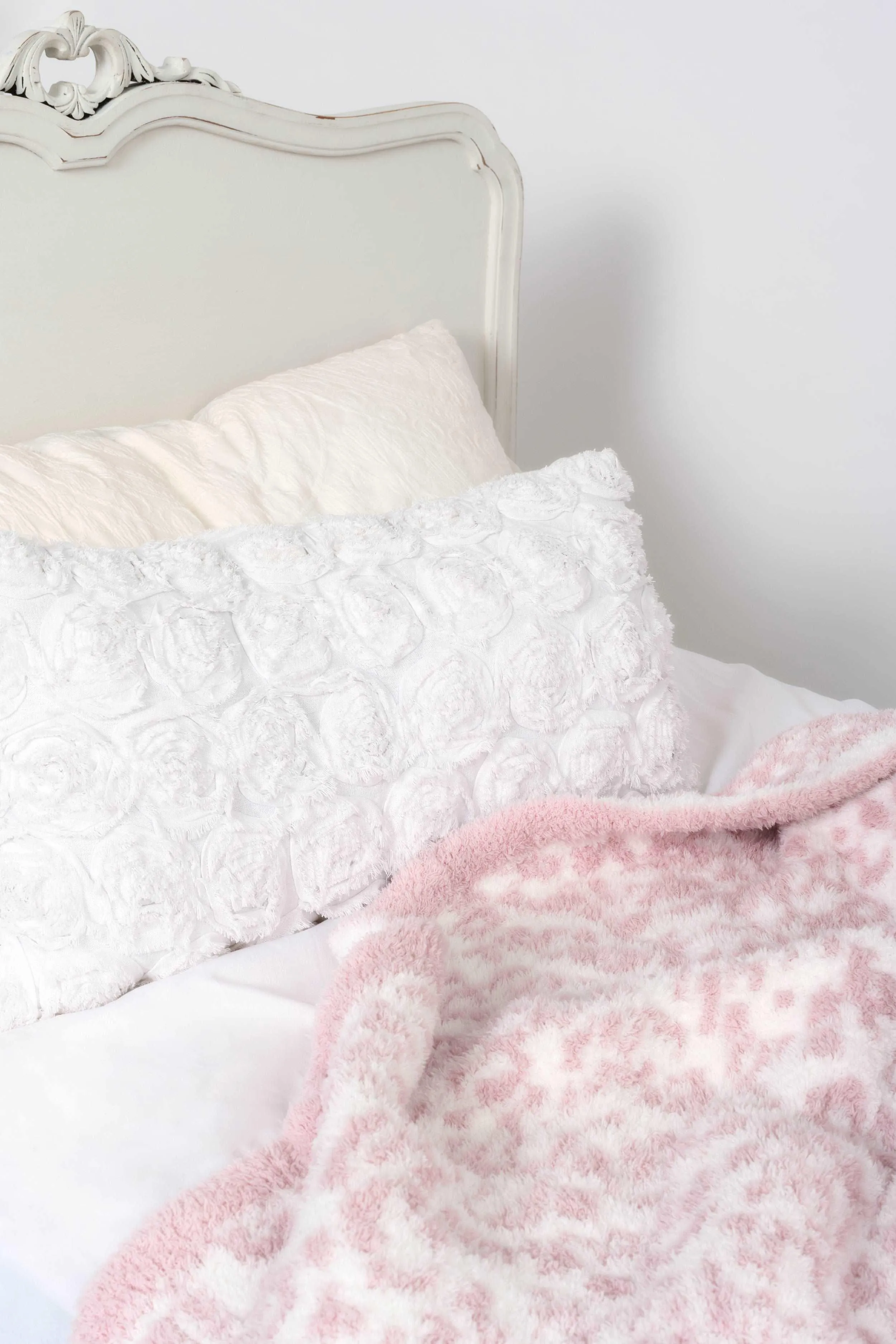 Rose Pink & White Leopard Print Twin Bed Blanket