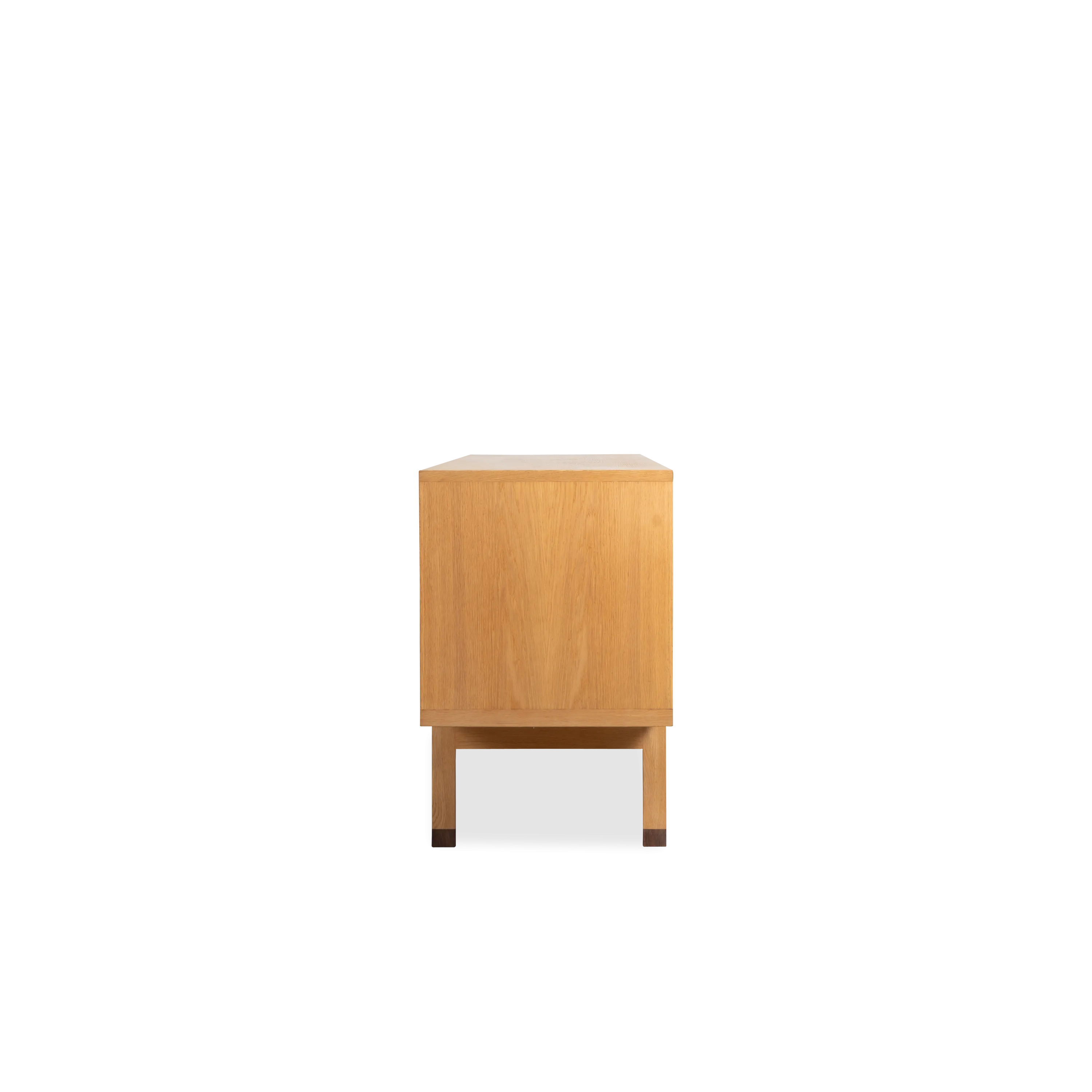 Vintage Hans Wegner RY26 Sideboard
