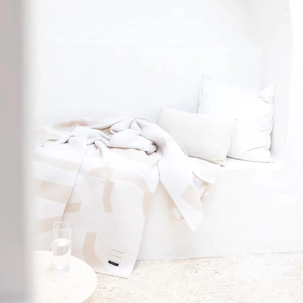 Visions Reversible Throw - Optic/Plaster