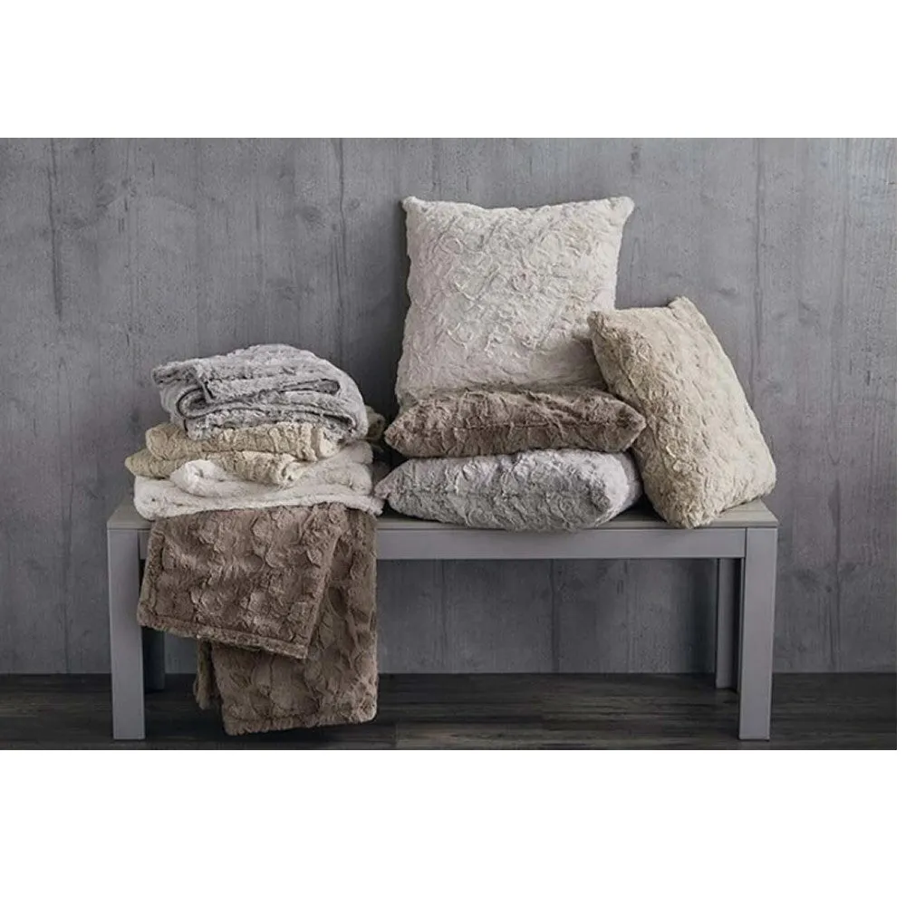 Walton & Co 130cm x 170cm Truffle Marilyn Throw