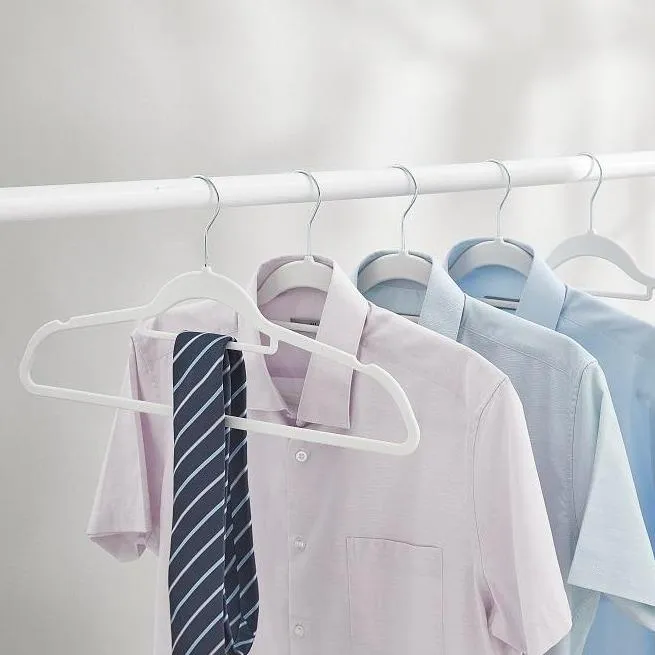 White Hangers