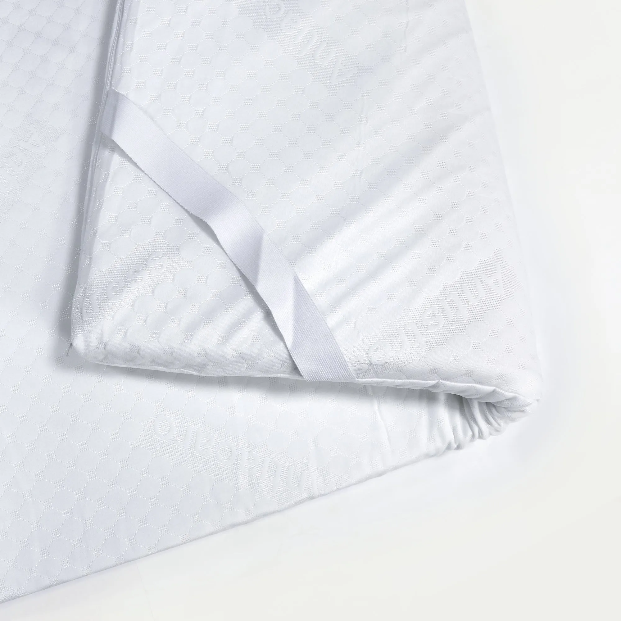 White Memory Foam Mattress Topper - 180x200 with 5cm Thickness